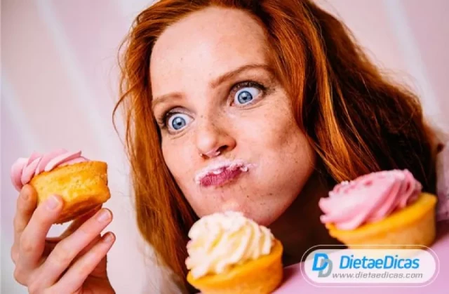 Ansiedade e alimentação: A curiosa relação entre as duas | Dieta e Dicas