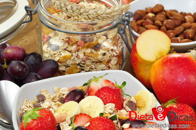 alimentos ricos em fibras, alimentos ricos em fibras para emagrecer, alimentos ricos em fibras solúveis, alimentos ricos em fibras insolúveis Ilustração de alimentos ricos em fibras, alimentos ricos em fibras para emagrecer, alimentos ricos em fibras solúveis, alimentos ricos em fibras insolúveis