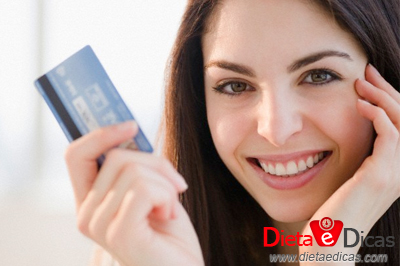 cuidados com cartão de crédito, como adquirir um cartão de crédito, cartão de crédito de loja, dívidas com cartão de crédito o que fazer, pagar contas com cartão de crédito, gastos com cartão de crédito Ilustração de cuidados com cartão de crédito, como adquirir um cartão de crédito, cartão de crédito de loja, dívidas com cartão de crédito o que fazer, pagar contas com cartão de crédito, gastos com cartão de crédito