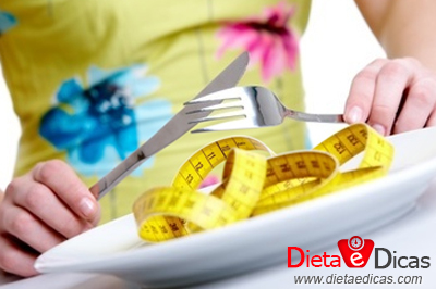 mastigar devagar emagrece, como mastigar devagar, dicas para comer devagar Ilustração de mastigar devagar emagrece, como mastigar devagar, dicas para comer devagar